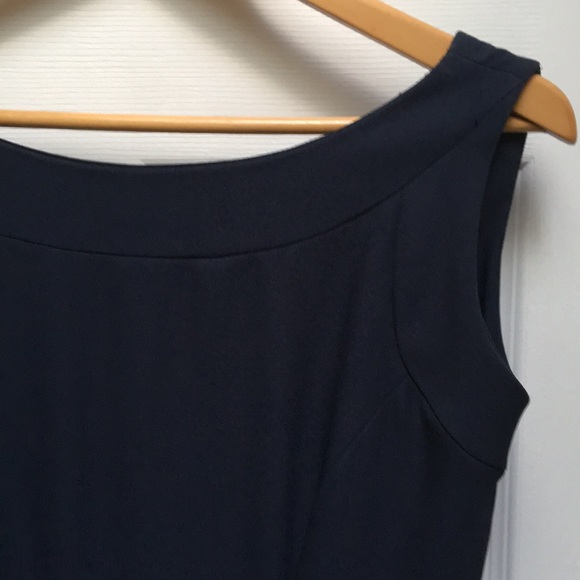 Blue formal gown - Picture 2 of 7